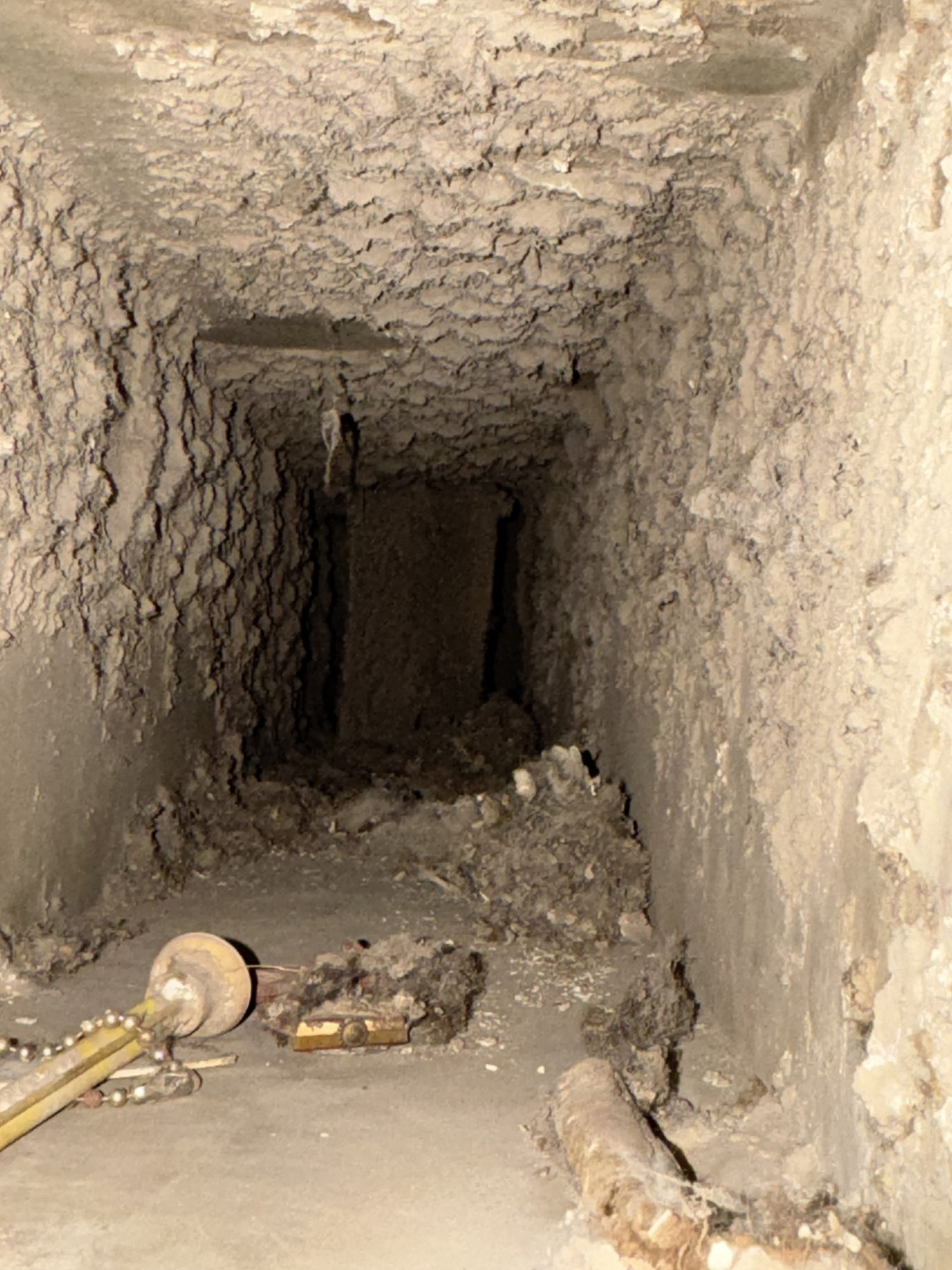 Air duct cleaning result #33 - before
