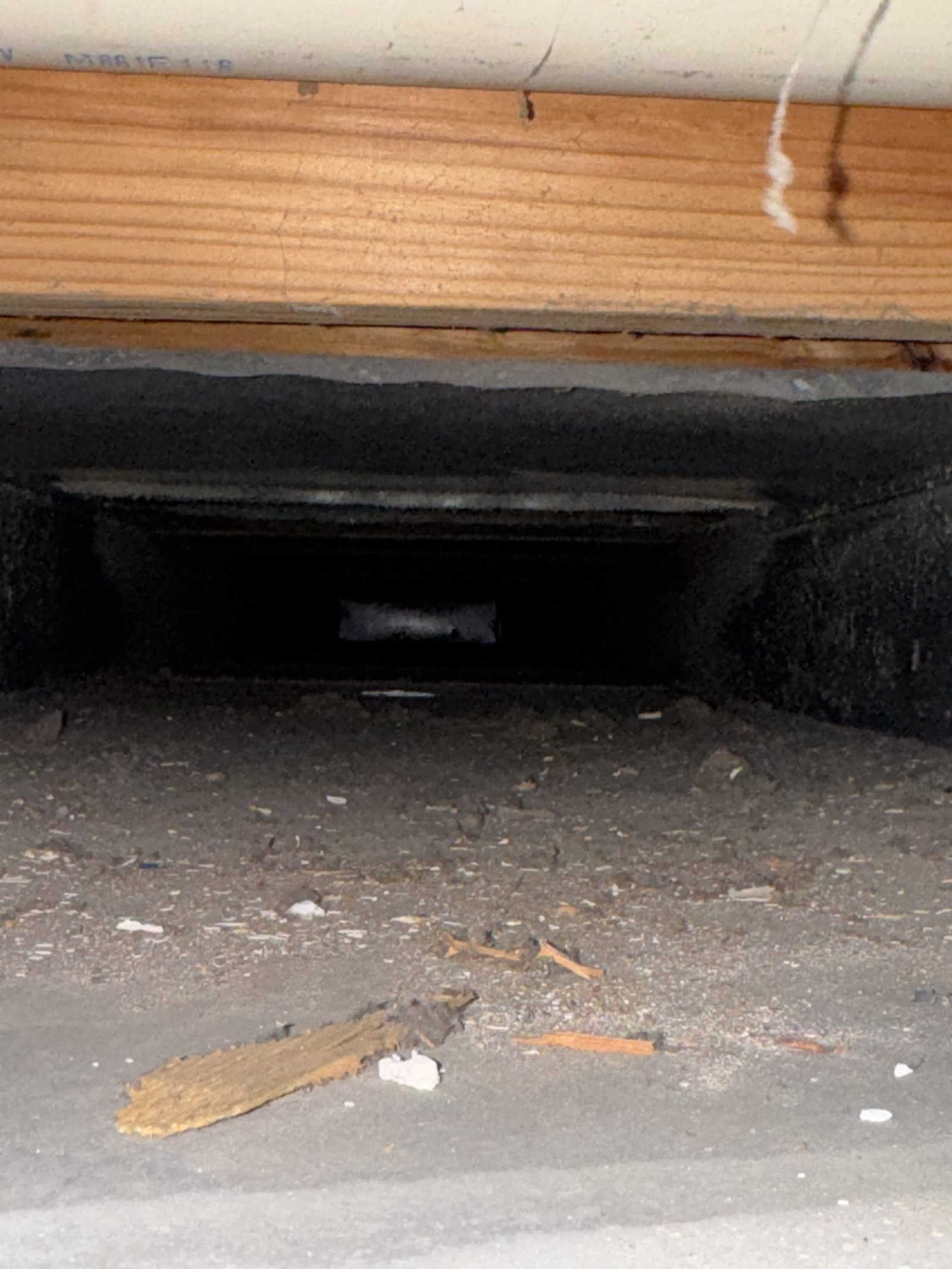 Air duct cleaning result #34 - before